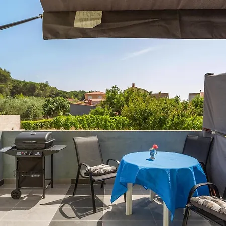 Apartment 1 Bedroom Stunning In