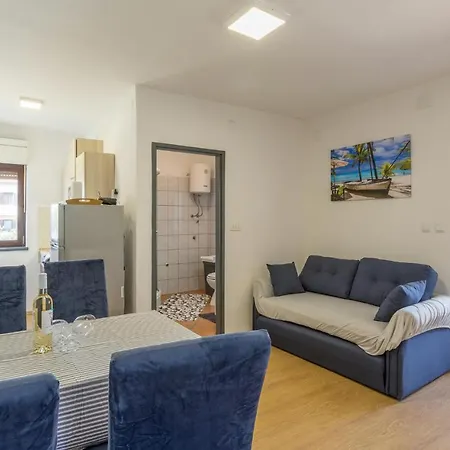 1 Bedroom Stunning In